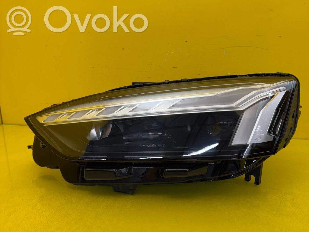 Audi A5 Headlight/headlamp 