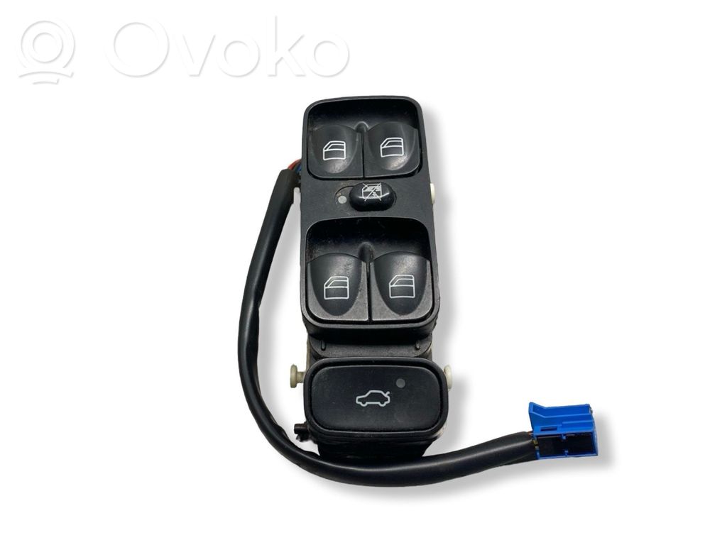 Mercedes-Benz C W203 Przyciski szyb 