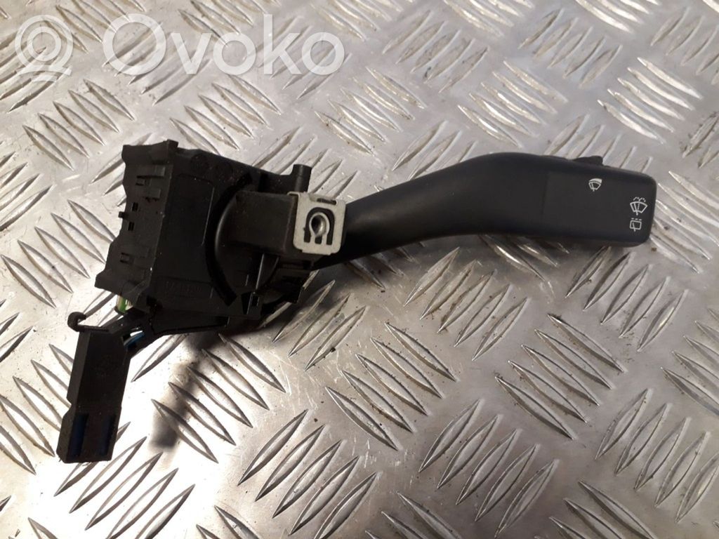 Volkswagen Caddy Wiper control stalk 