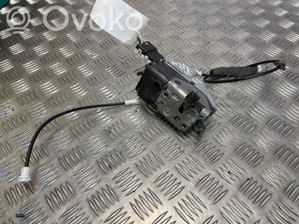 Peugeot 308 Rear door lock 
