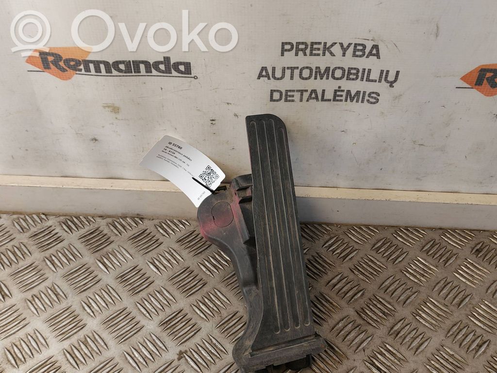 Skoda Octavia Mk2 (1Z) Accelerator throttle pedal 