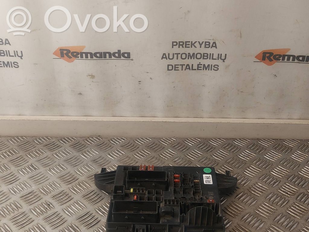 Opel Insignia A Fuse module 