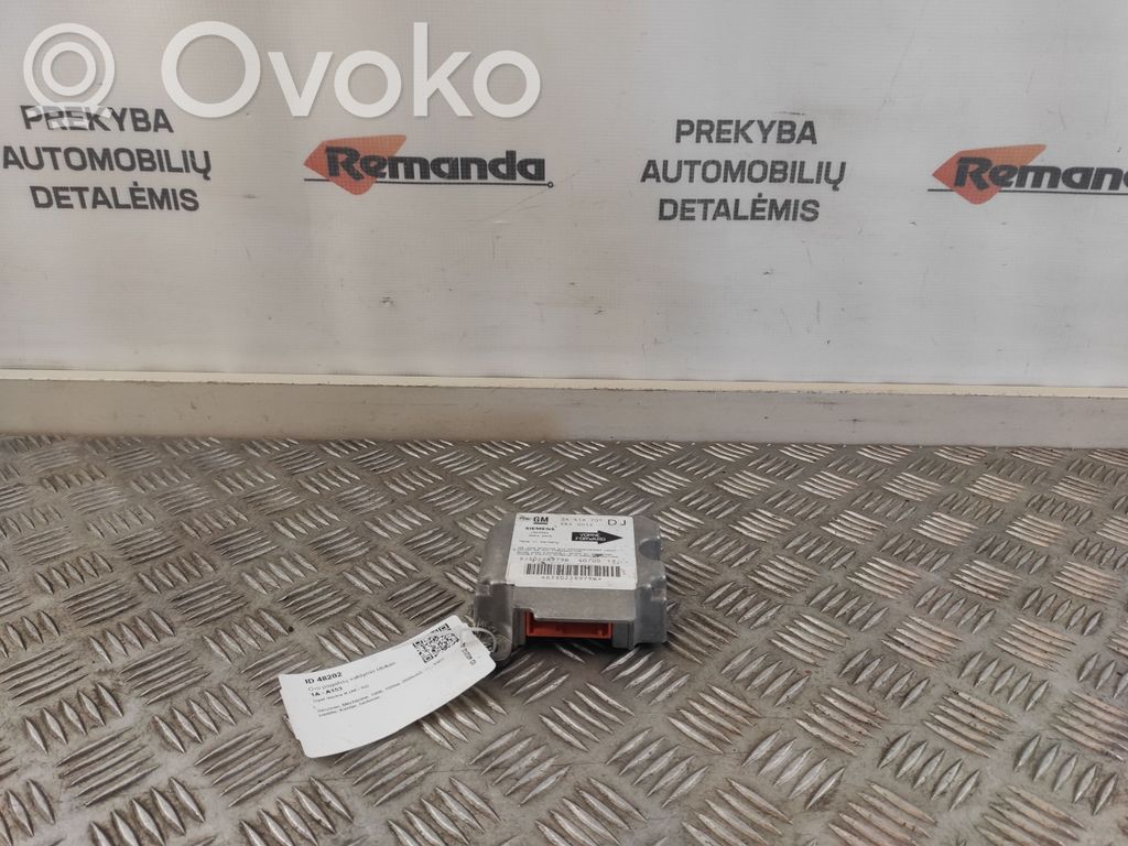 Opel Vectra B Airbag control unit/module 