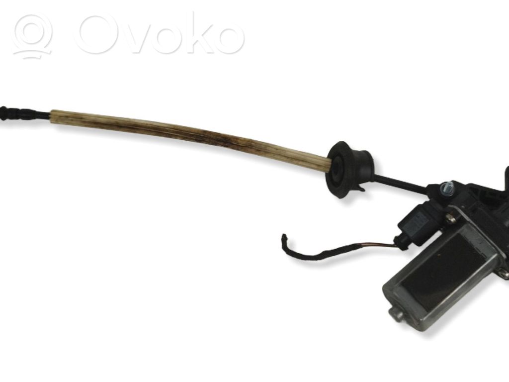 Silniczek dociągania drzwi przednich   4F0837059