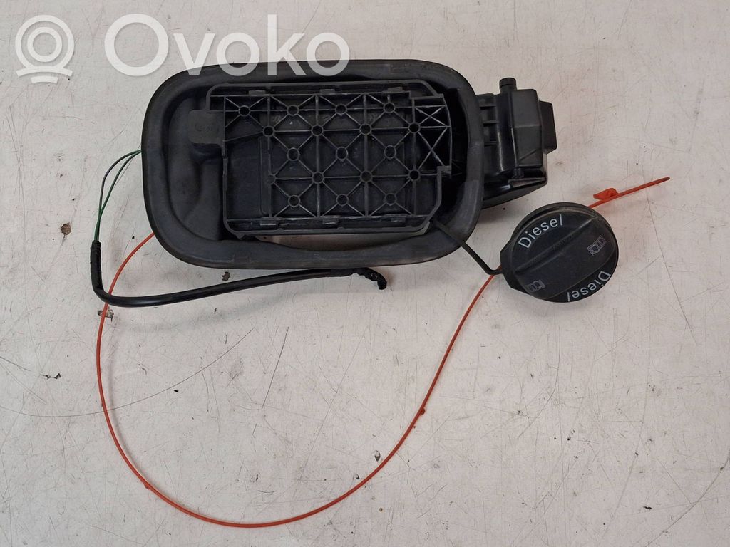 Audi Q7 4L Degalų bako dangtelis 