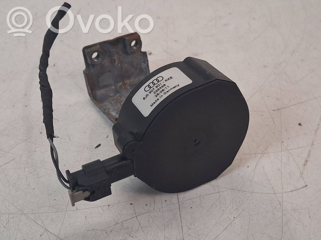 Volkswagen Jetta VI Alarm system siren 