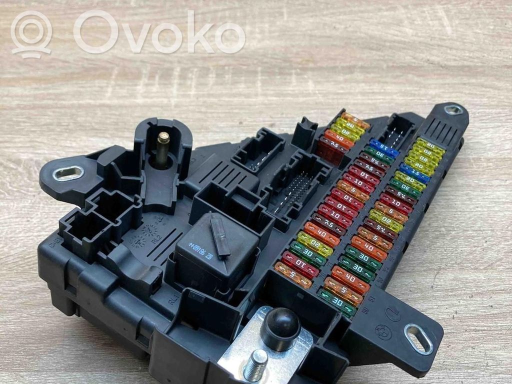 BMW 5 E60 E61 Fuse module 