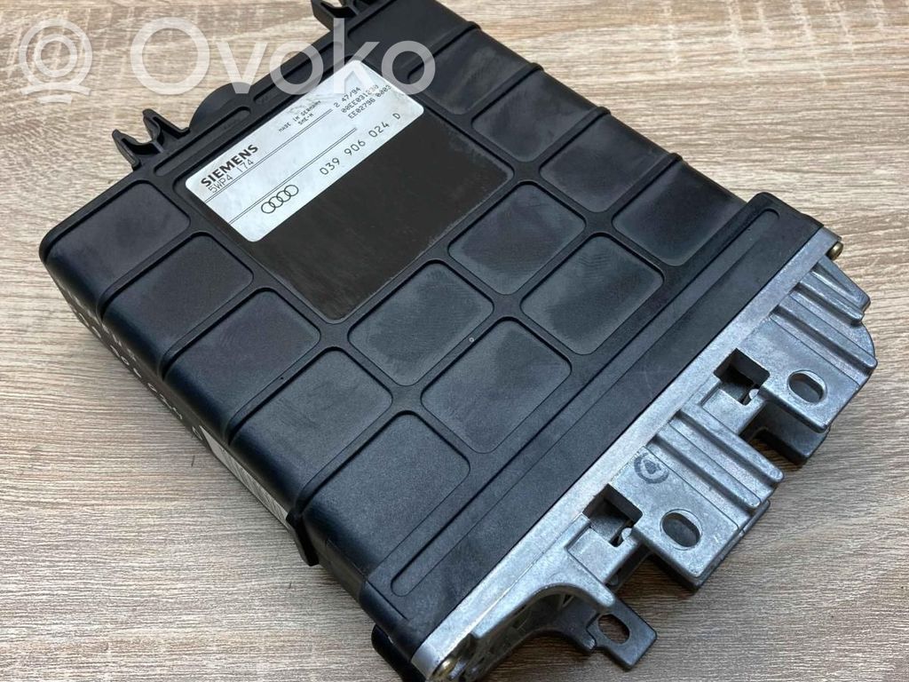 Audi A6 S6 C4 4A Engine control unit/module ECU 