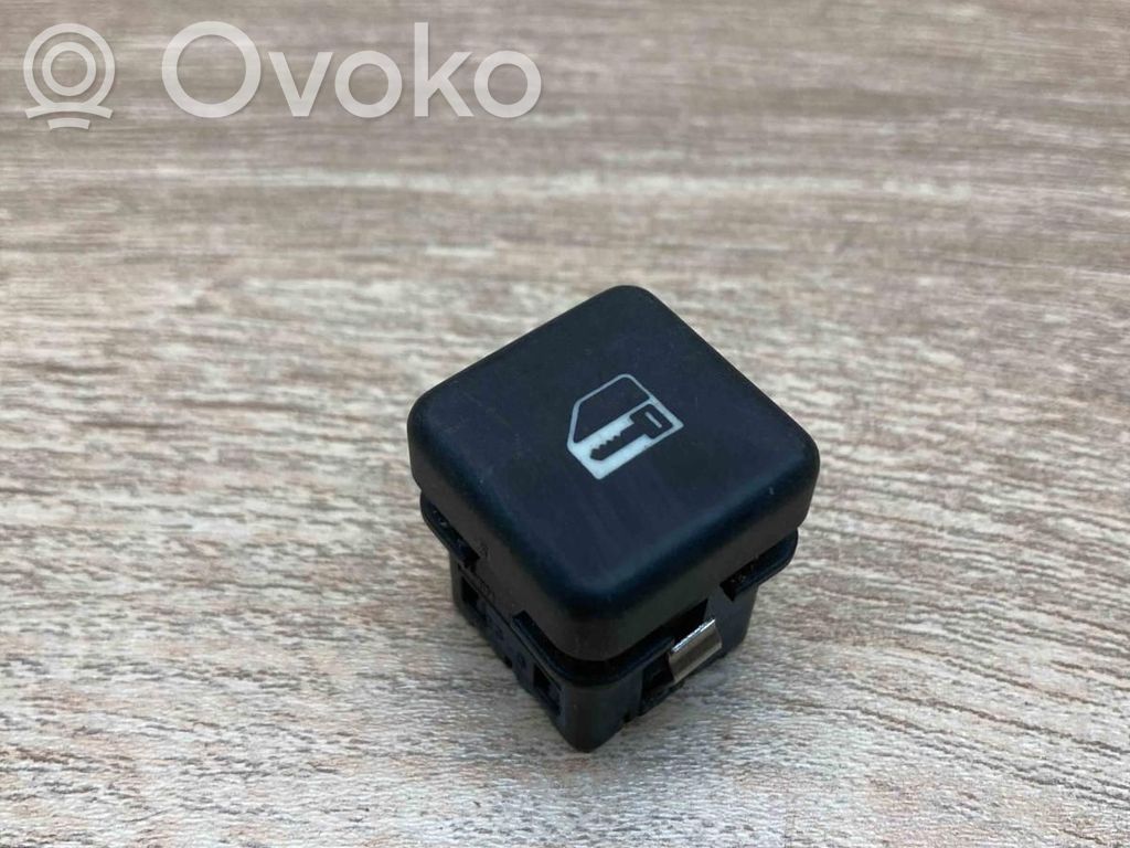 BMW 5 E39 Central locking switch button 