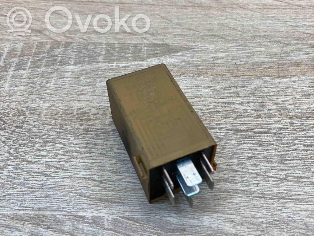 BMW 5 E60 E61 Other relay 