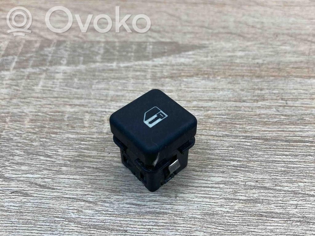 BMW 5 E39 Central locking switch button 