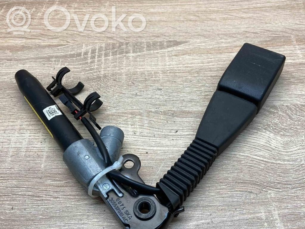 BMW X3 F25 Klamra przedniego pasa bezpieczeństwa 