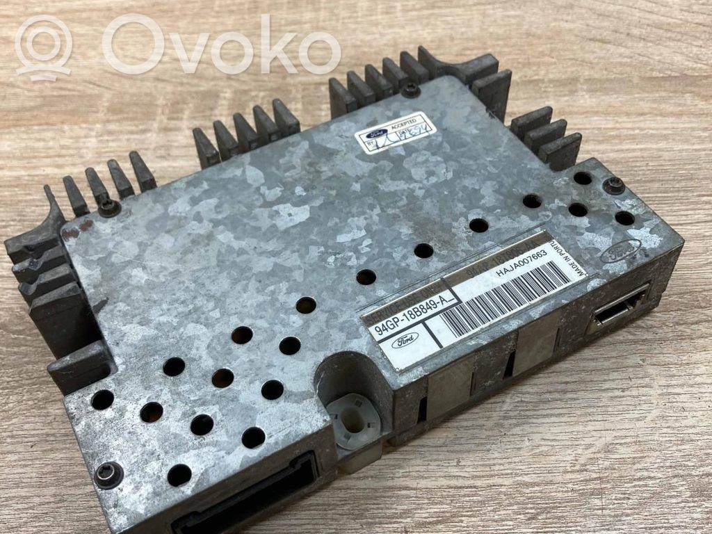 Volkswagen Sharan Aerial antenna amplifier 