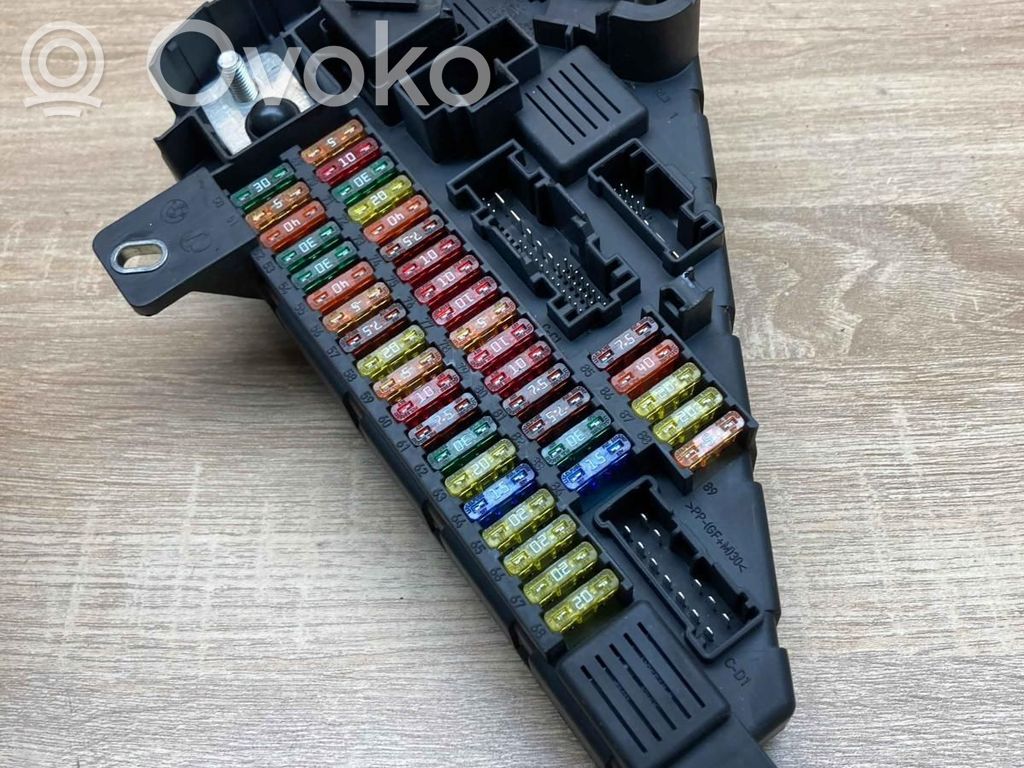 BMW 5 E60 E61 Fuse module 