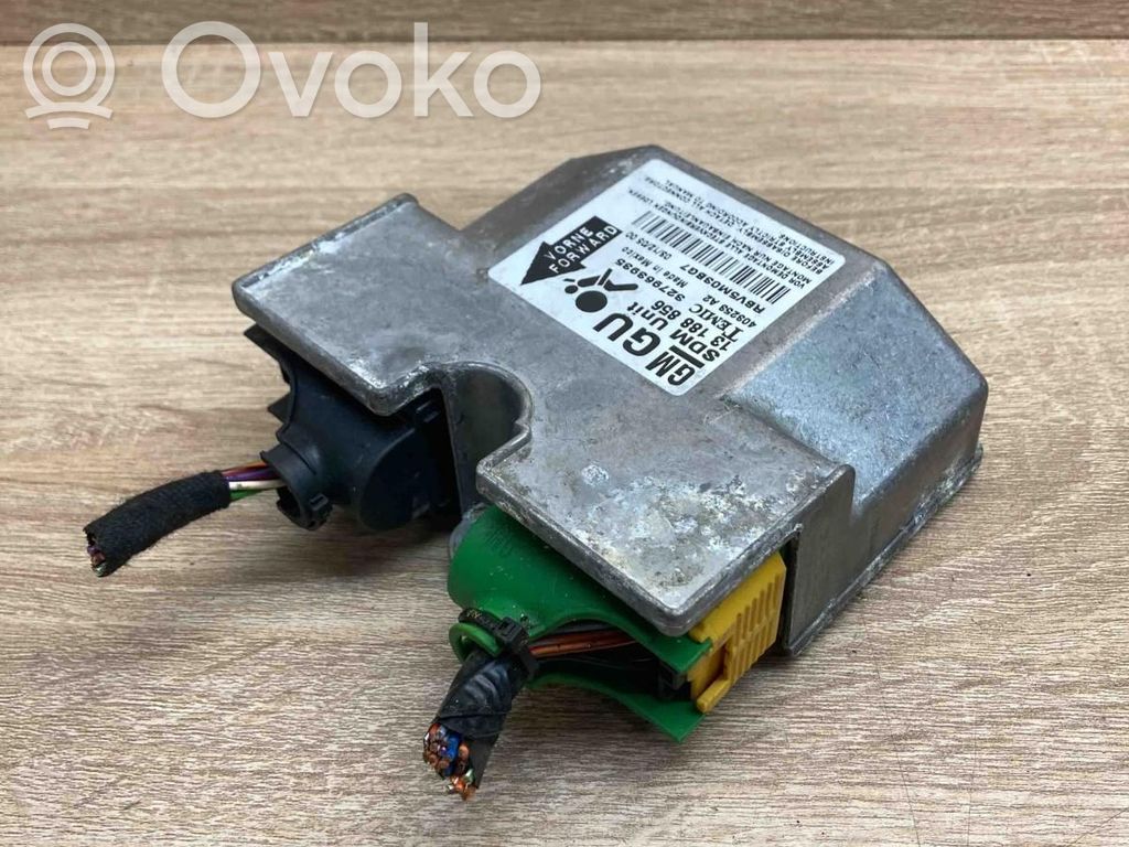 Opel Zafira B Unitate/modul de comandă airbaguri 