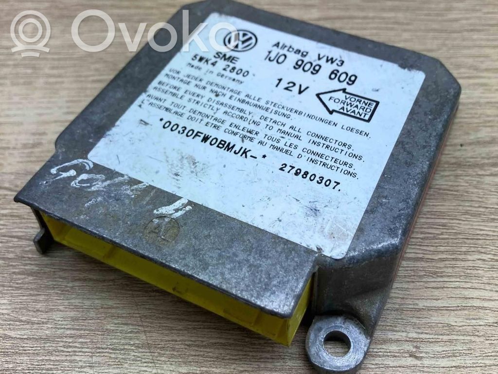 Volkswagen Golf IV Sterownik / Moduł Airbag 