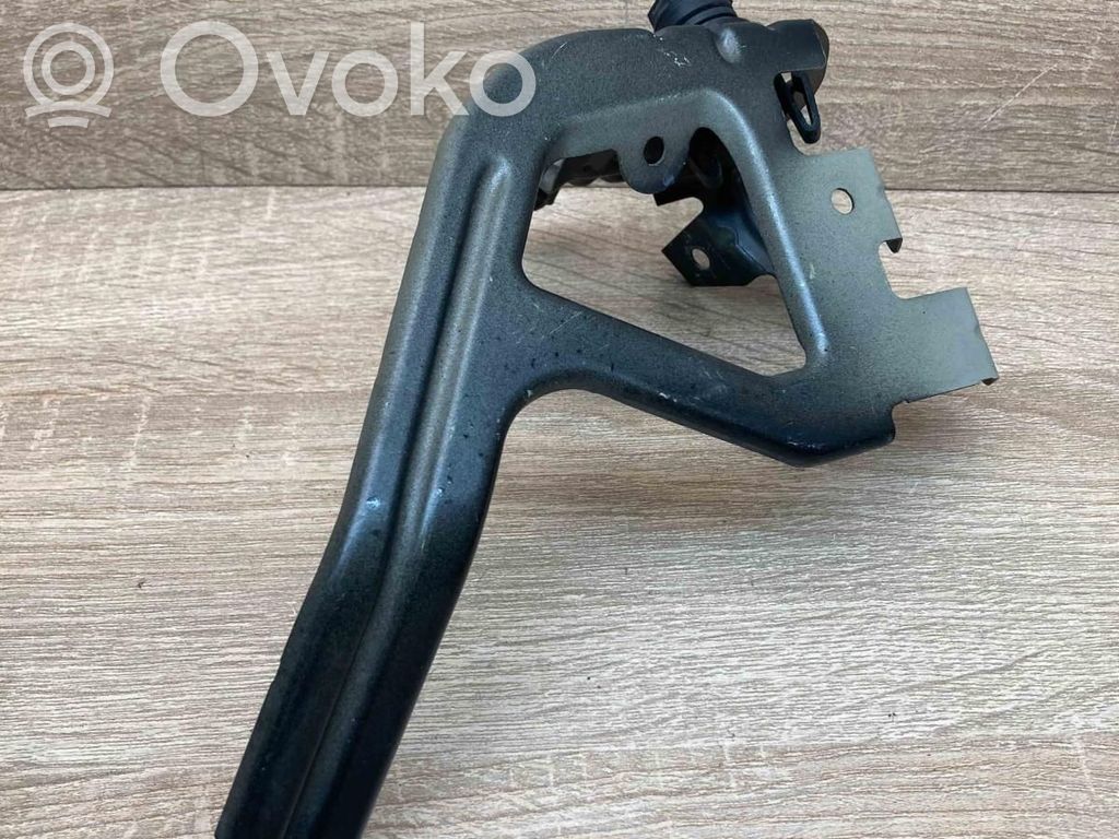 BMW 5 F10 F11 Spārna stiprinājums 