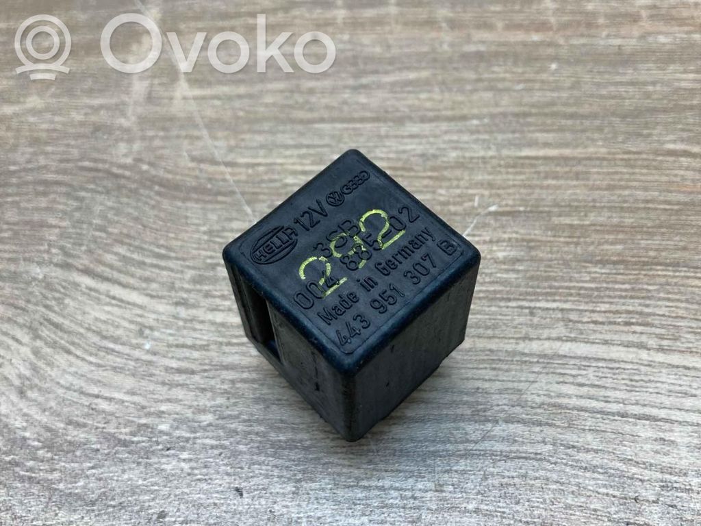 Inne przekaźniki   443951307B,00488502,292