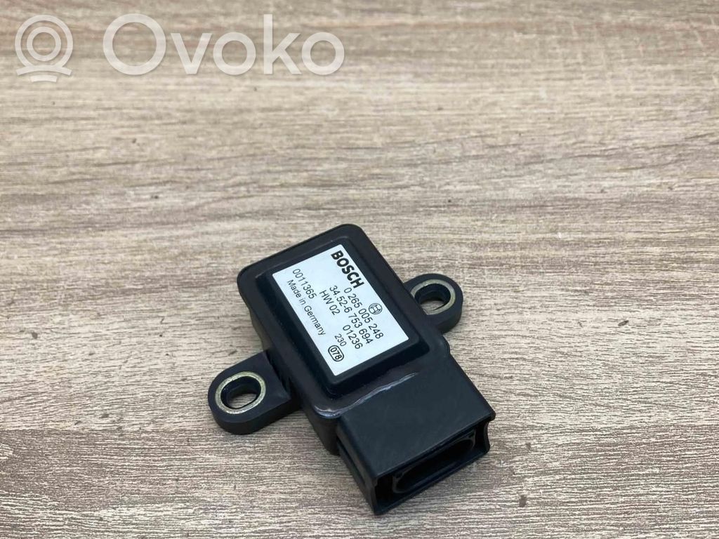 BMW 5 E39 ESP acceleration yaw rate sensor 