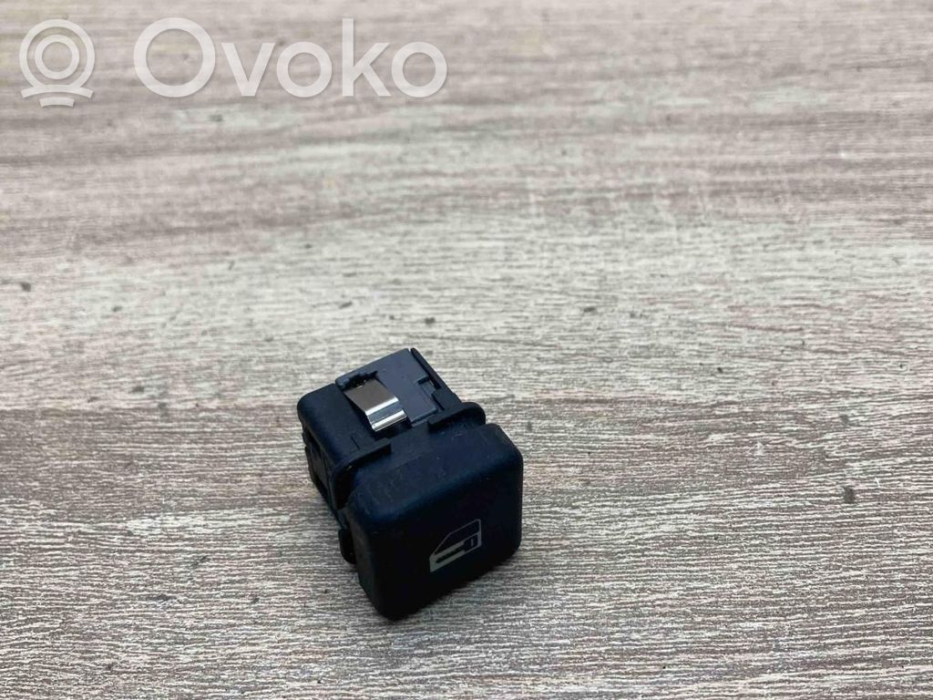 BMW 5 E39 Central locking switch button 