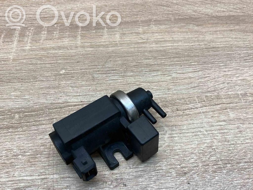 Solenoīda vārsts   2247906,72279600