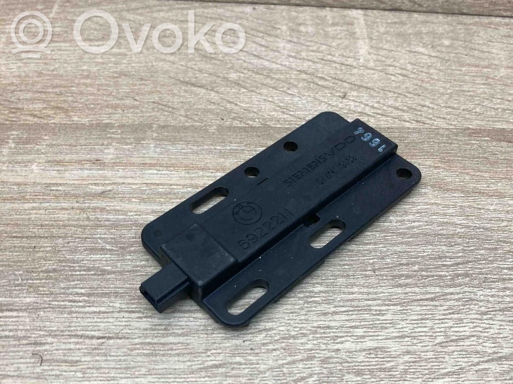 BMW 5 E60 E61 Antenas pastiprinātājs 