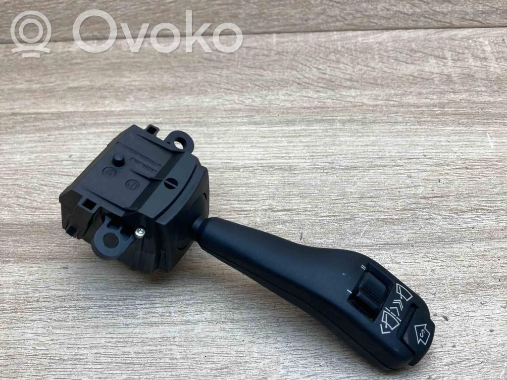 BMW 5 E39 Valytuvų rankenėlė 