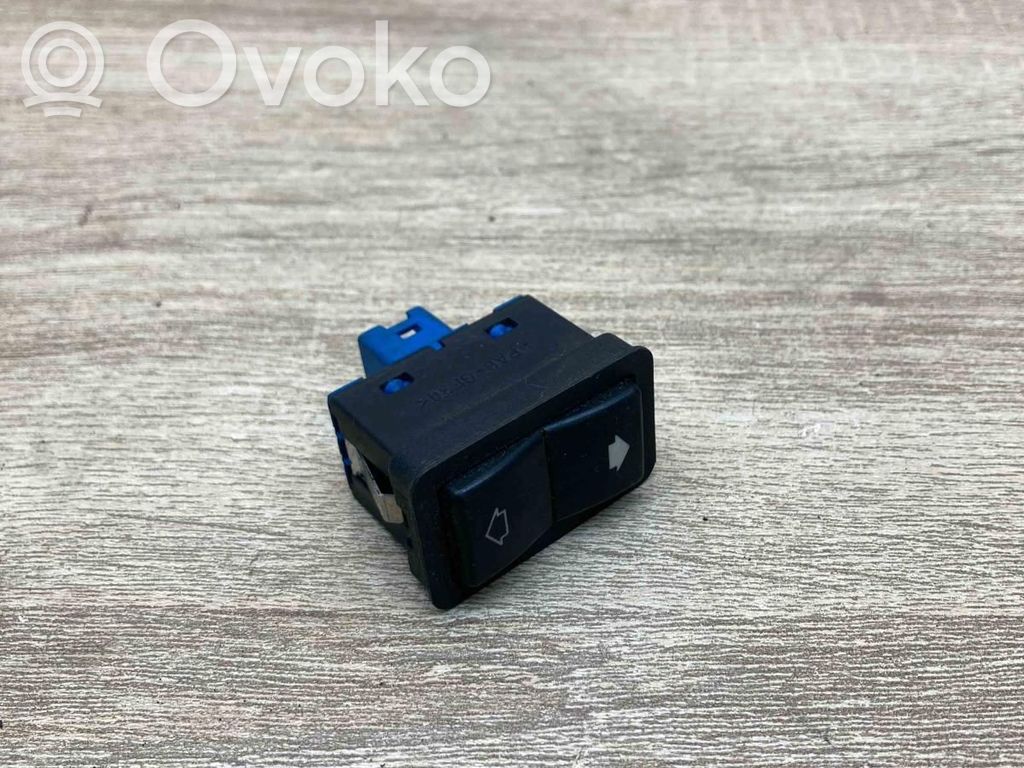 BMW 5 E34 Electric window control switch 