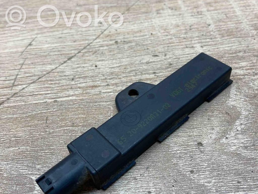 BMW 7 G11 G12 Beraktės sistemos antena 