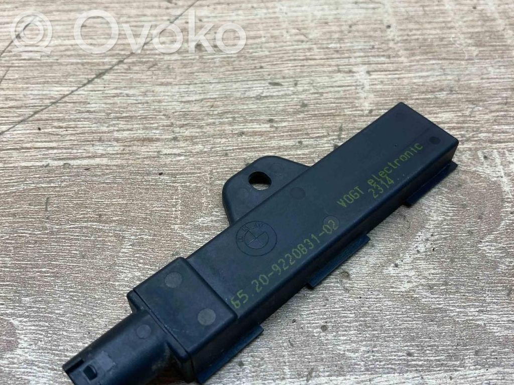 BMW 5 F10 F11 Beraktės sistemos antena 