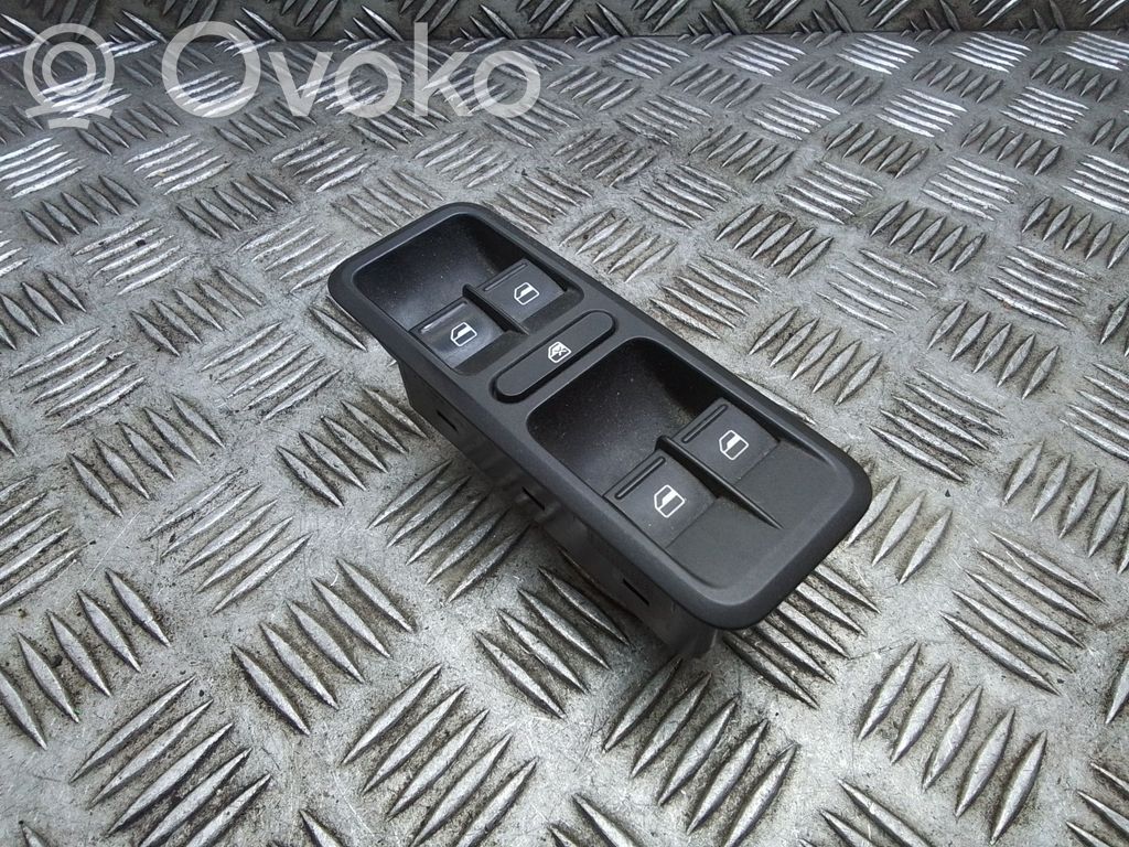 Skoda Yeti (5L) Electric window control switch 