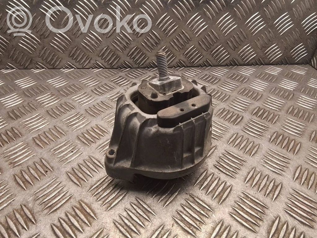 BMW X1 E84 Engine mount bracket 