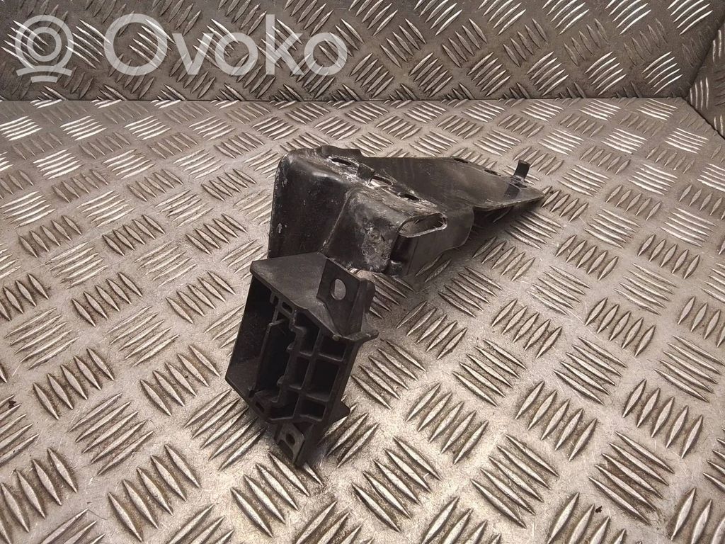 BMW X1 E84 Radiator mount bracket 