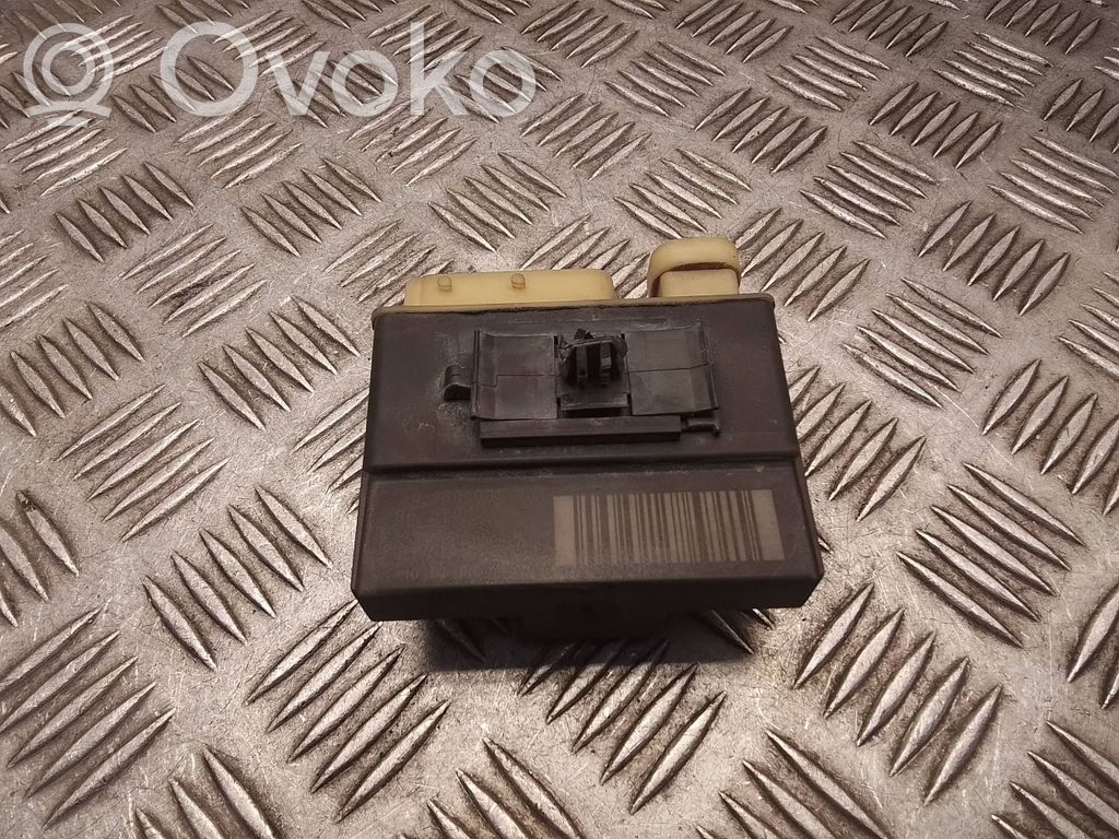 Citroen Berlingo Kvēlsveču relejs 