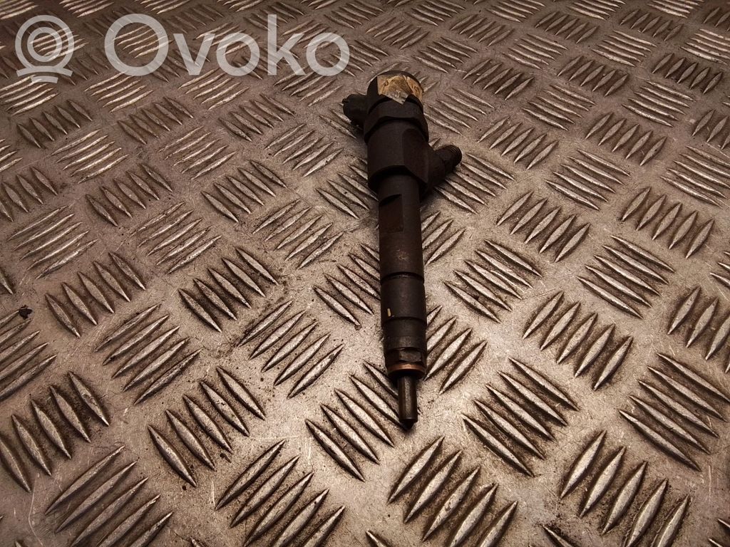 Opel Vivaro Fuel injector 