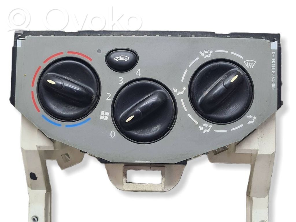 Opel Vivaro Climate control unit 