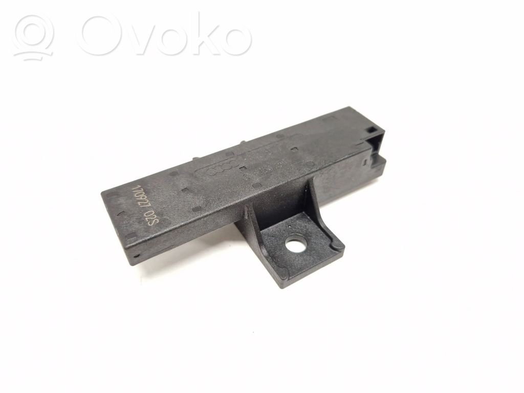 Audi A4 S4 B9 Keyless system antenna 