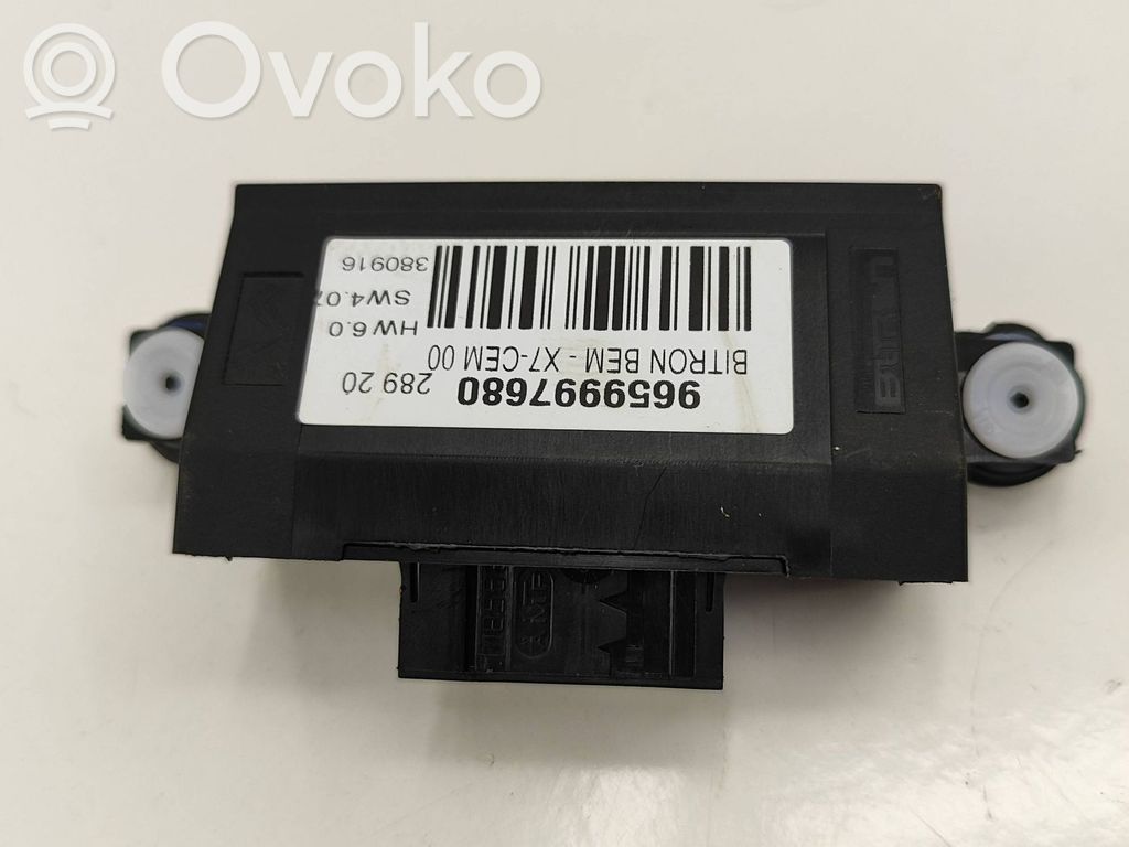 Peugeot 508 II Door control unit/module 