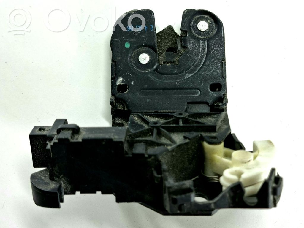 Audi A4 S4 B7 8E 8H Tailgate/trunk/boot lock/catch/latch 