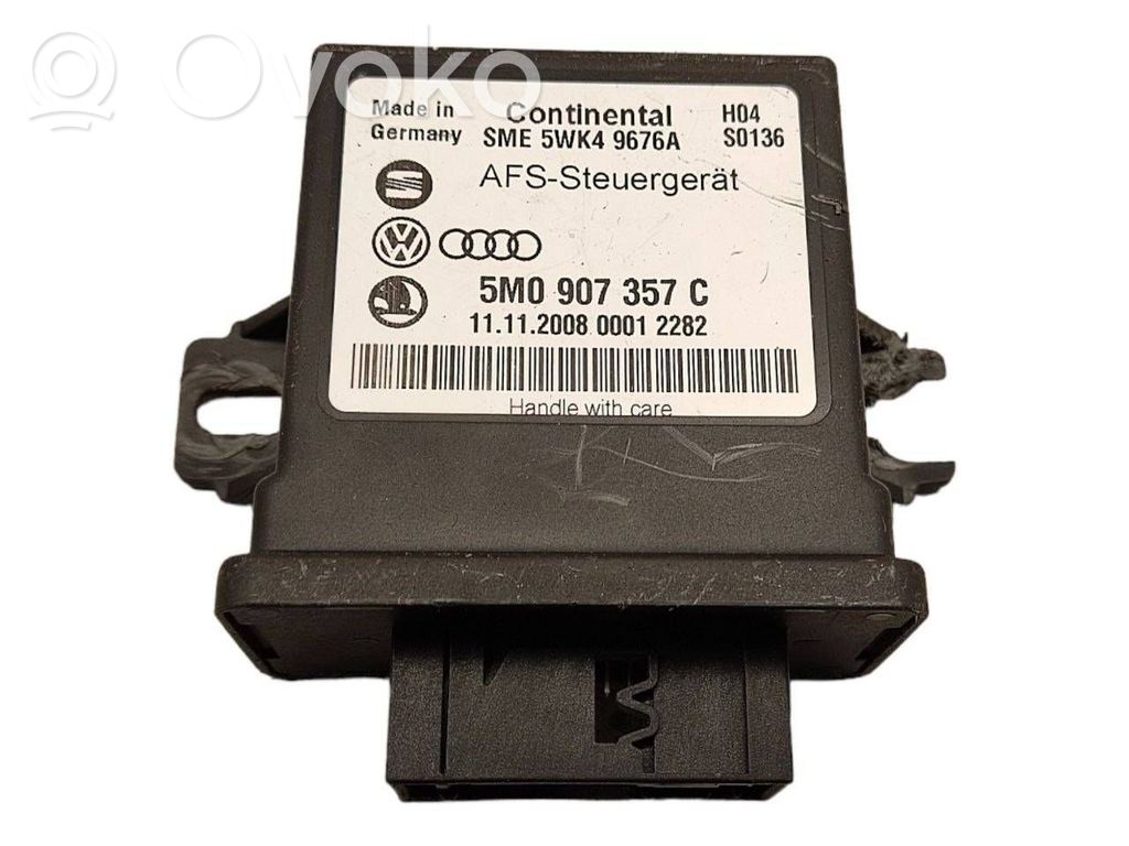 Volkswagen PASSAT B6 Light module LCM 