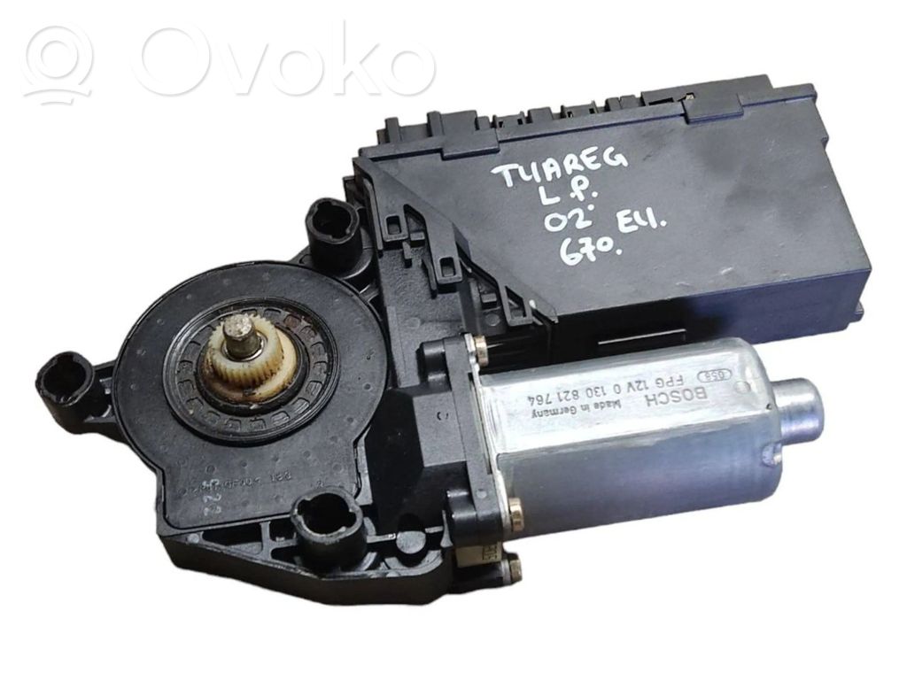 Silnik regulatora szyby drzwi przednich   3D1959793,05074300,0130821764