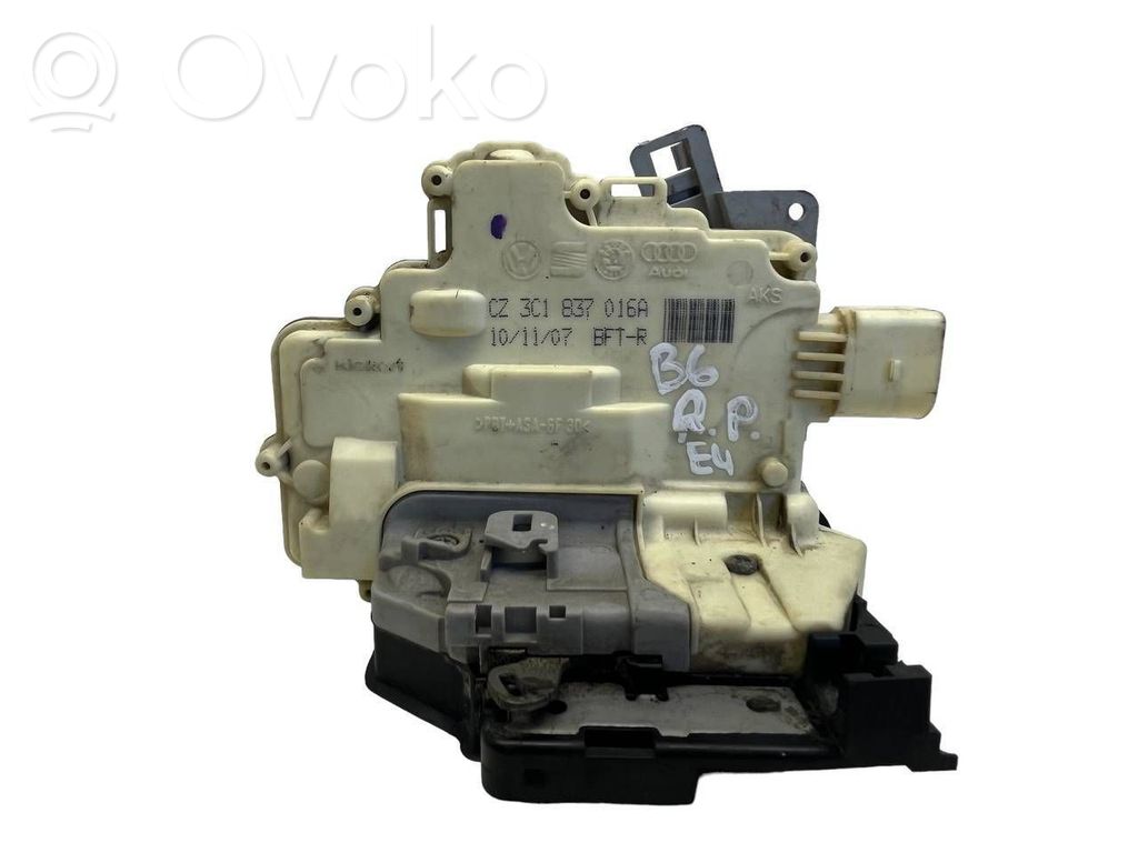 Volkswagen PASSAT B6 Etuoven lukko 