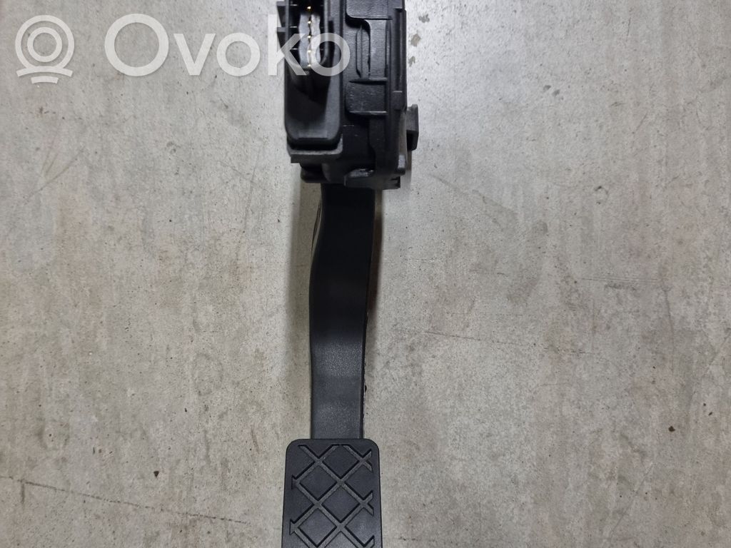Audi A7 S7 4G Akceleratoriaus pedalas 
