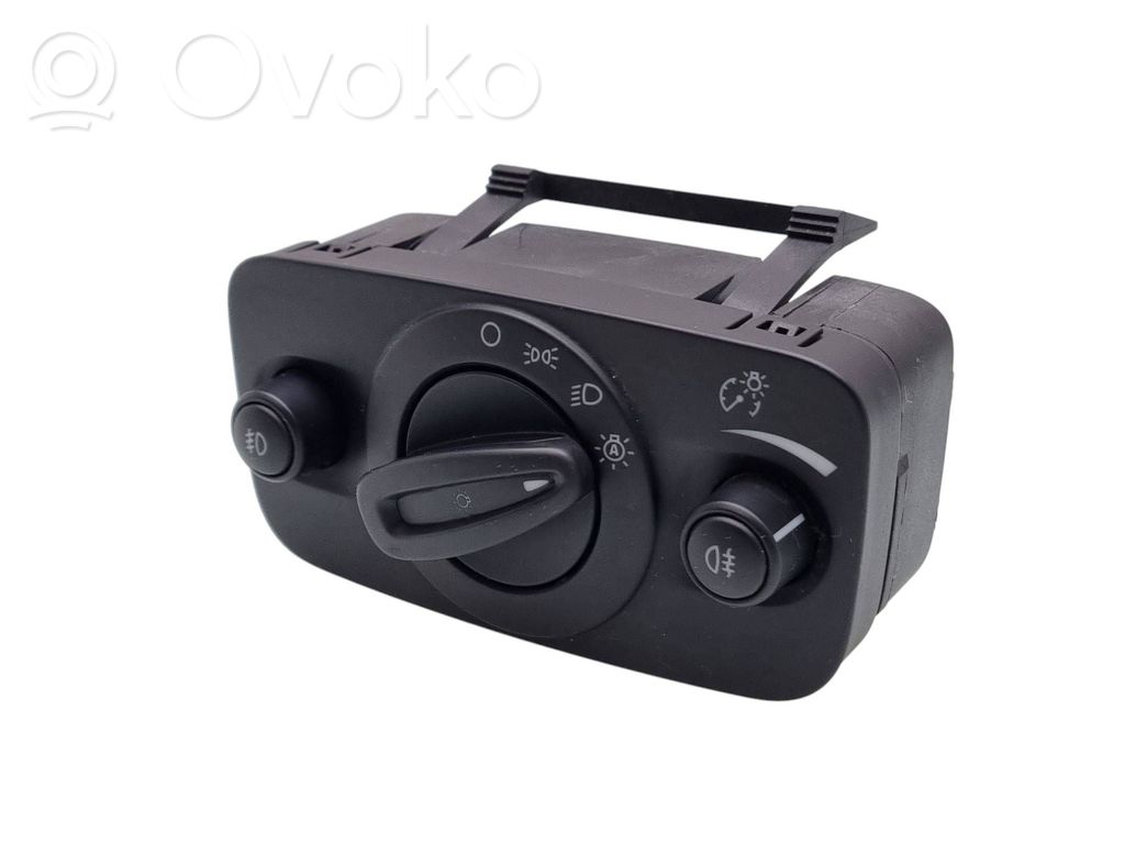 Ford Kuga II Light switch 