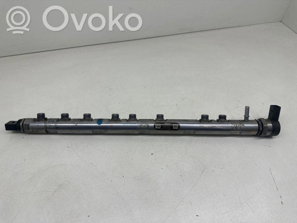 BMW 5 F10 F11 Rampă alimentare injectoare 