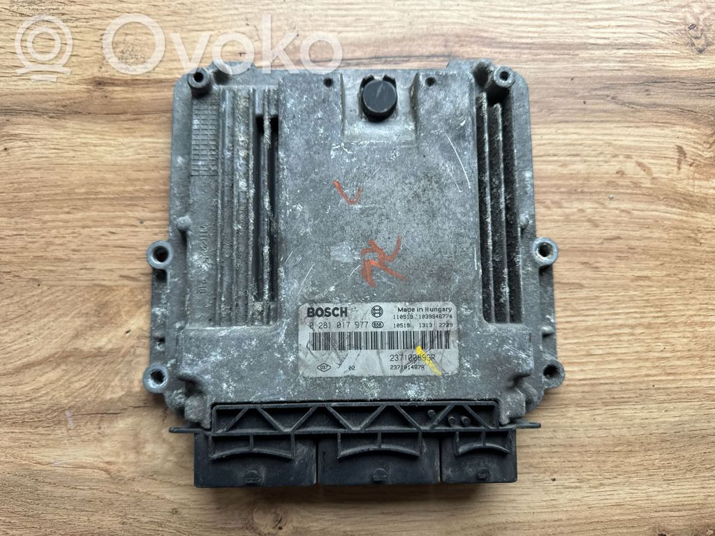 Renault Master III Engine control unit/module 
