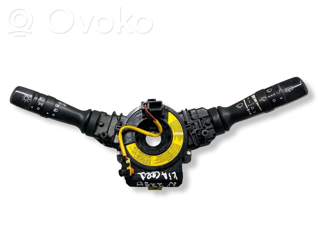 KIA Ceed Pyyhkimen/suuntavilkun vipukytkin 
