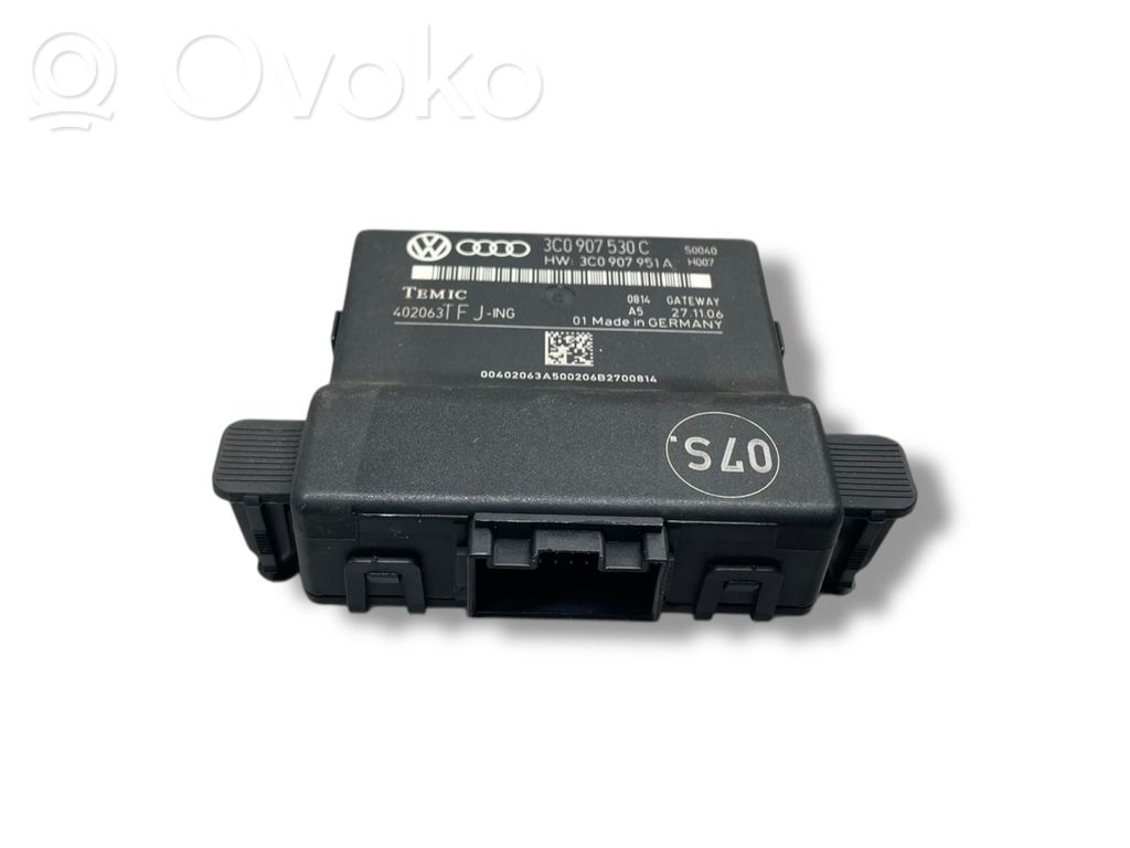 Volkswagen PASSAT B6 Módulo de control Gateway 