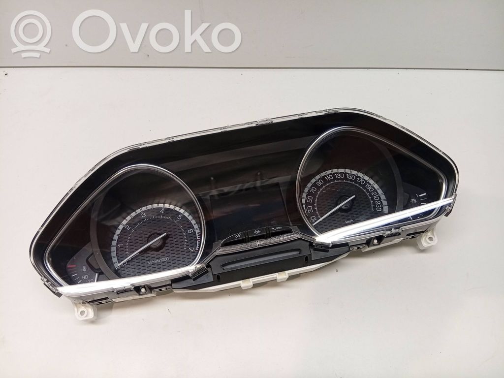Peugeot 208 I Nopeusmittari (mittaristo) 