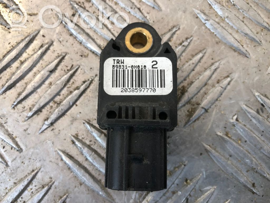 Toyota Yaris Sensor impacto/accidente para activar Airbag 